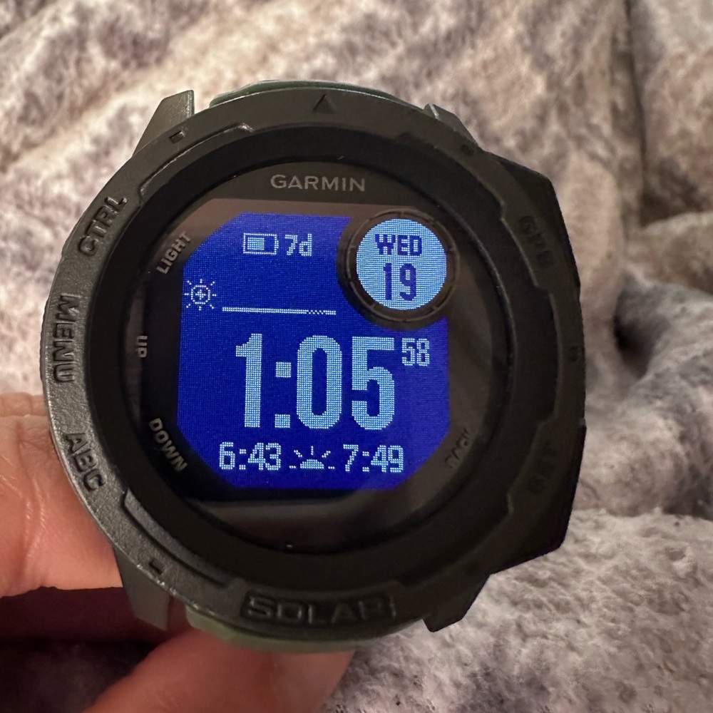 Garmin Instinct Solar  *LIKE NEW* with 3 bands included and 2 chargers